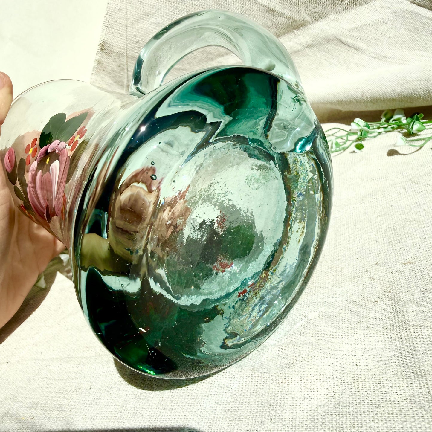 Glaskrug Blumen handbemalt