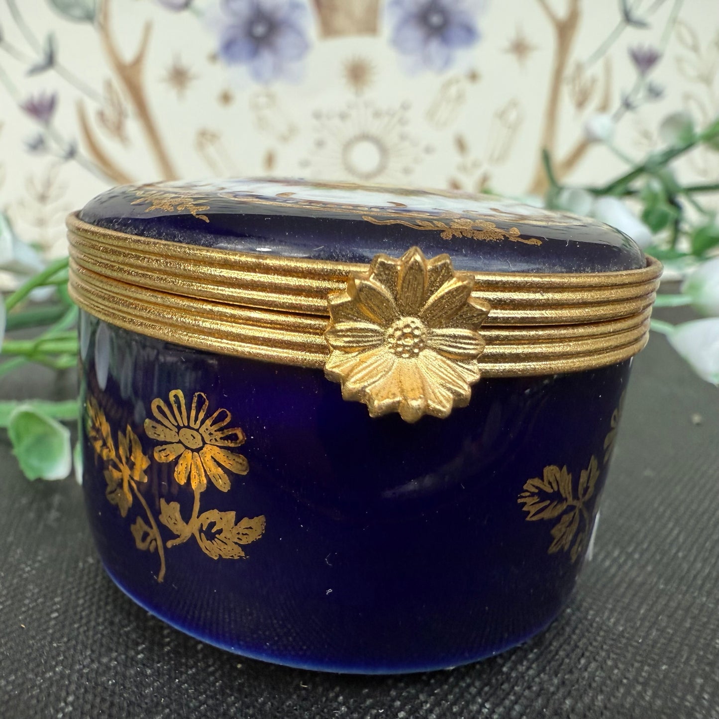 Pompadour Limoges Döschen blau