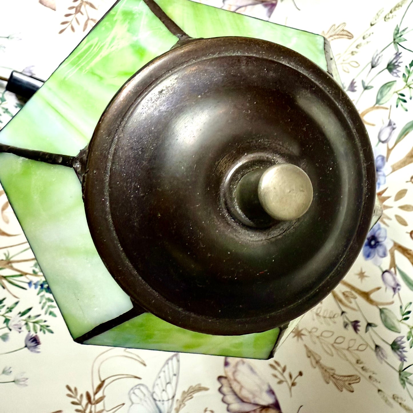 Tiffany lamp green