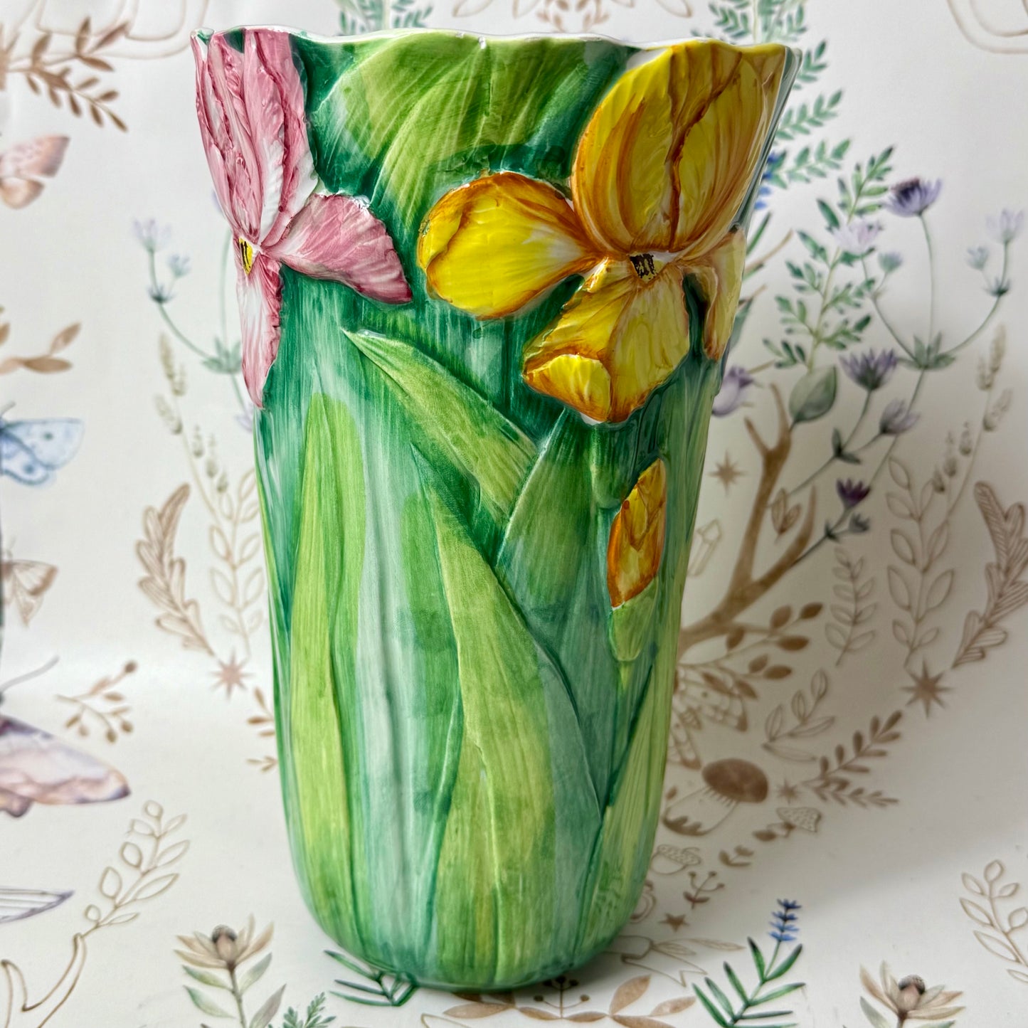 Italian vase with floral decoration