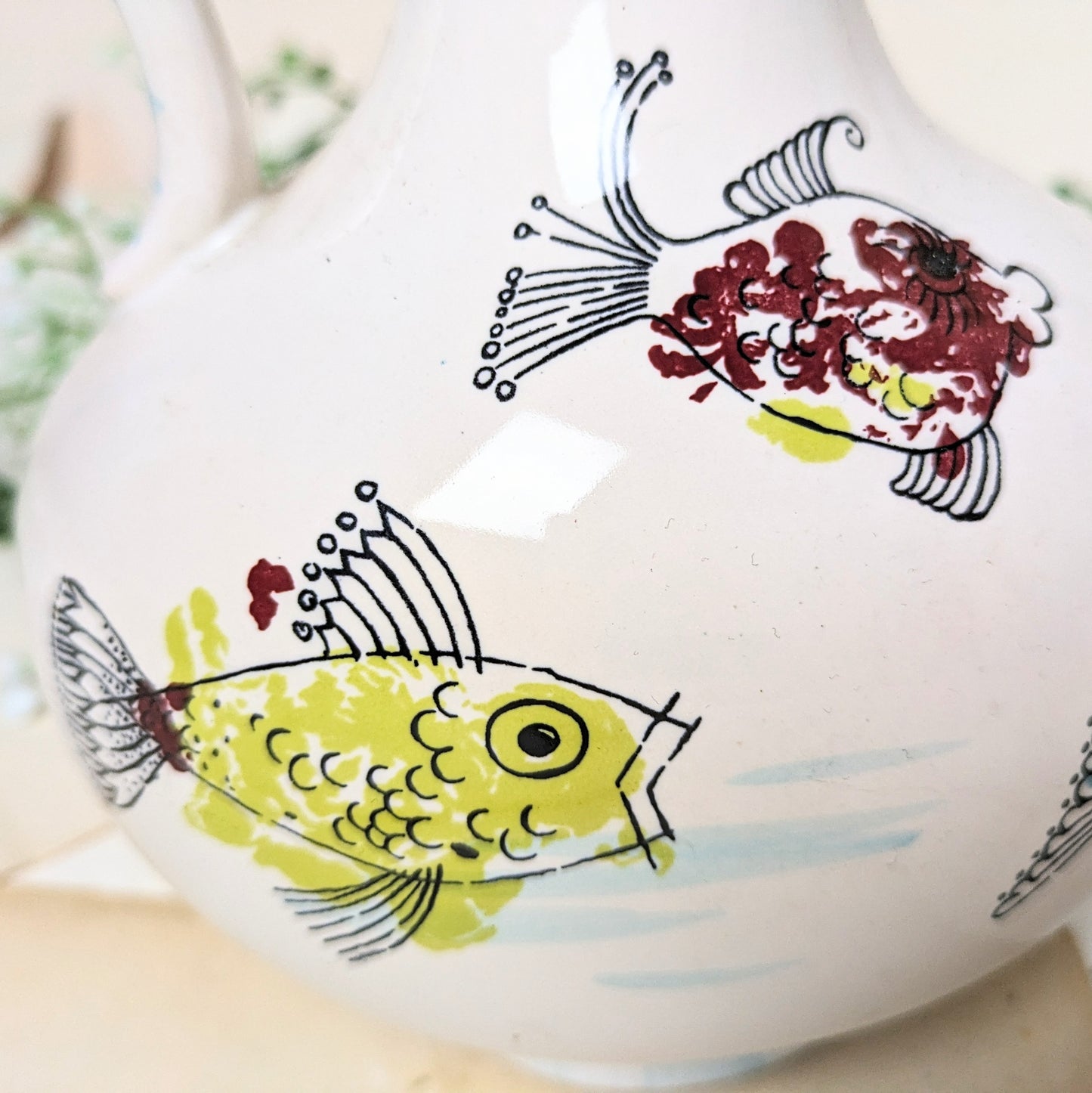 Vase avec motif de poisson