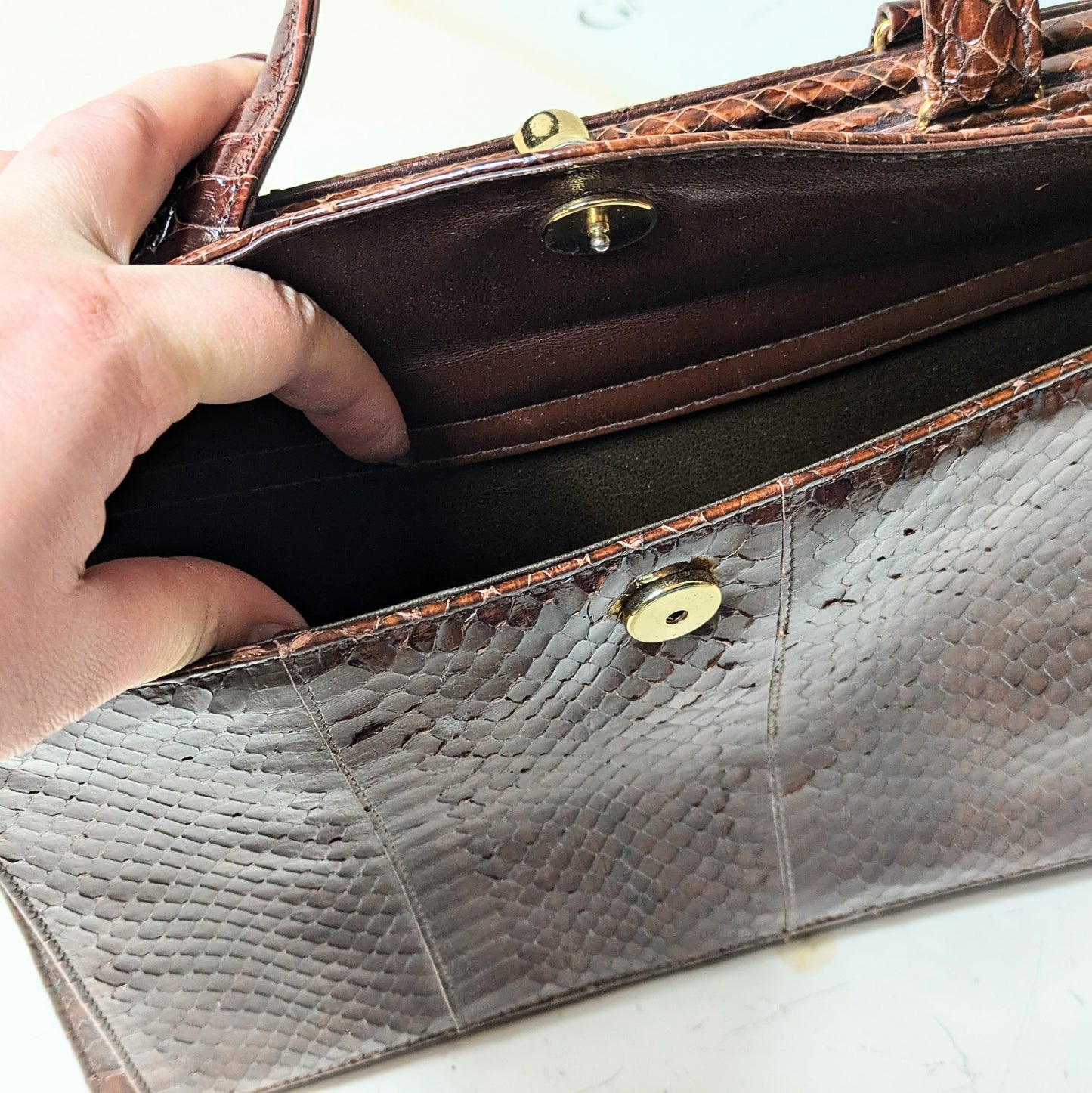 Bag in brown and gold