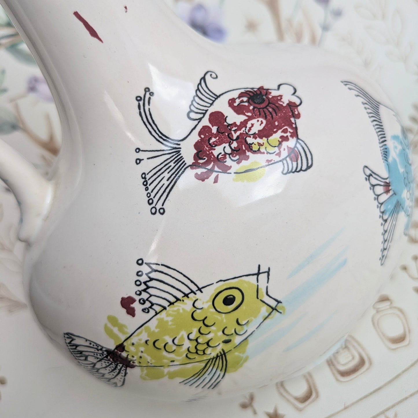 Vase avec motif de poisson
