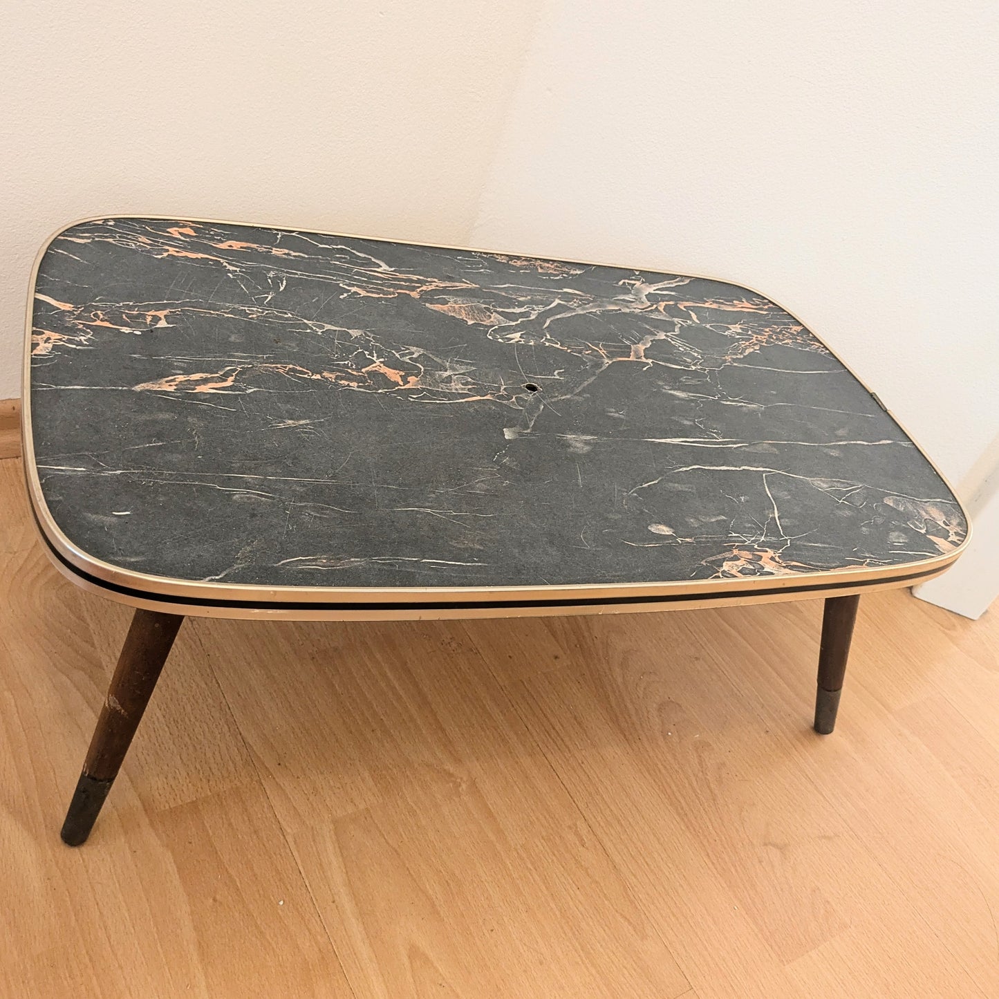 Table rognon en marbre