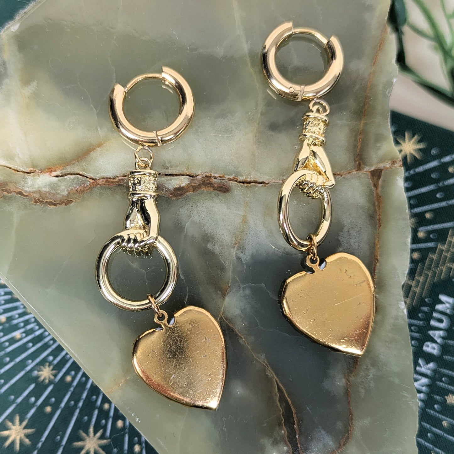 Boucles d'oreilles Coeur Main Fleur