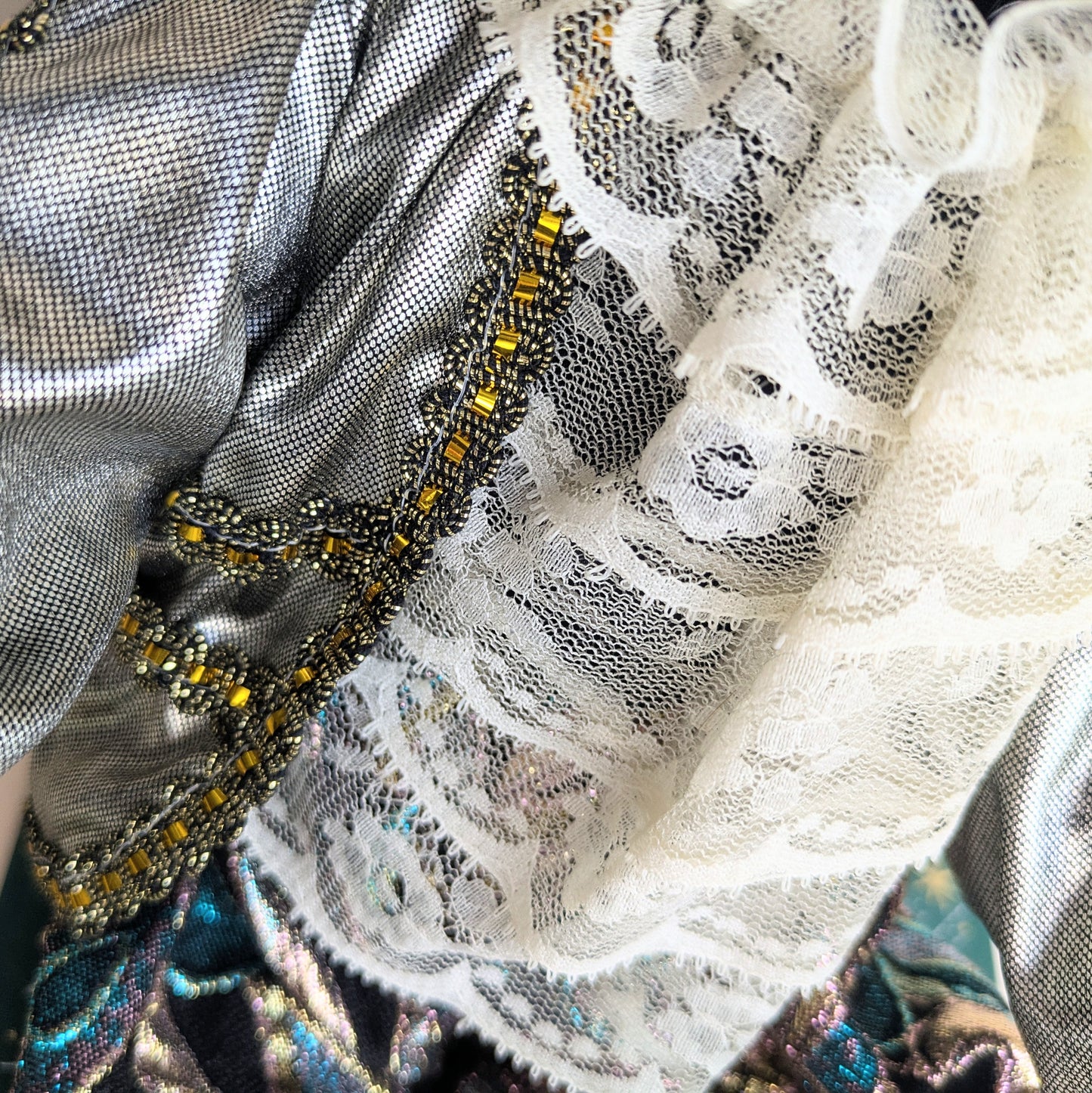 Venezianische Harlekin Puppe Schwarz