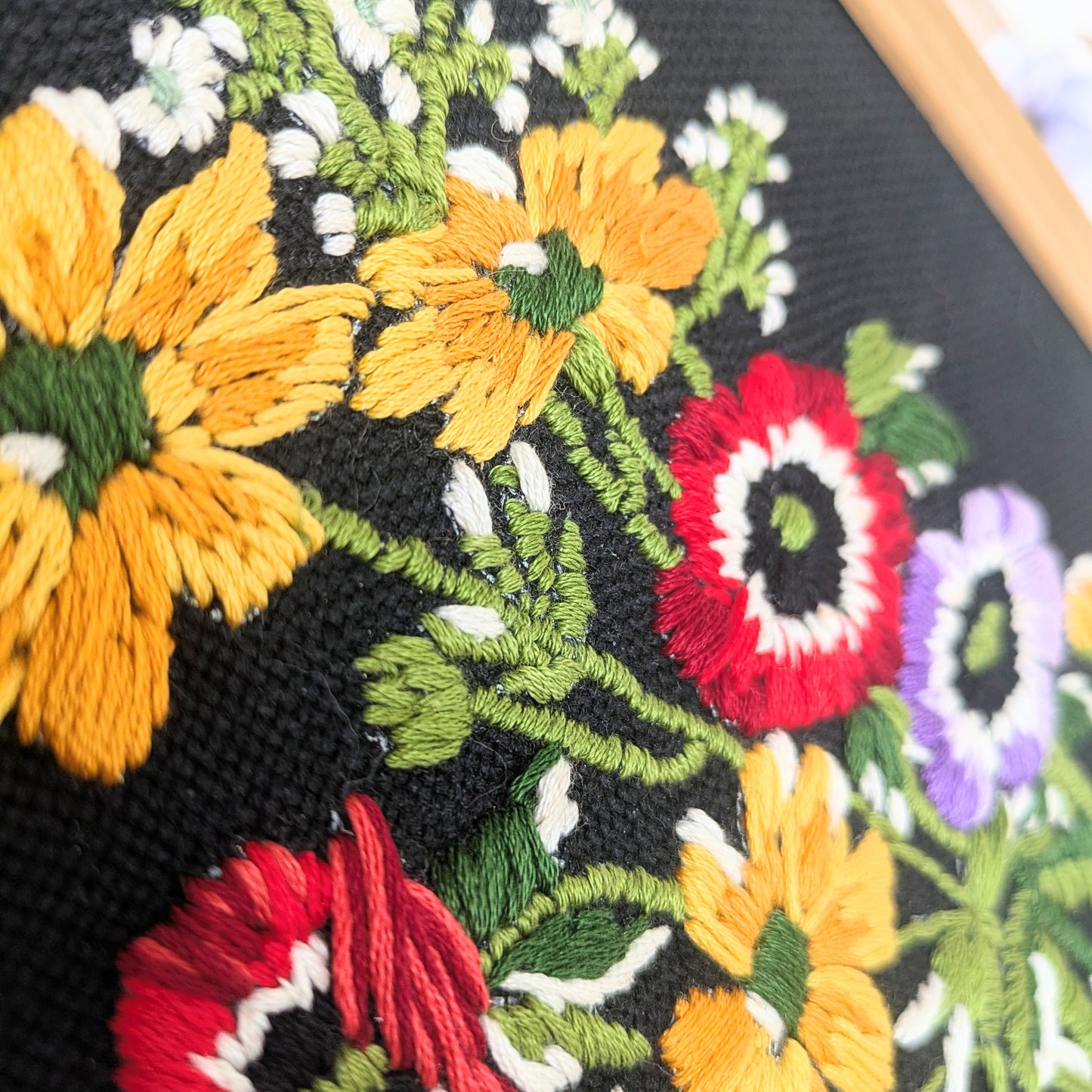 Embroidery picture bouquet of flowers