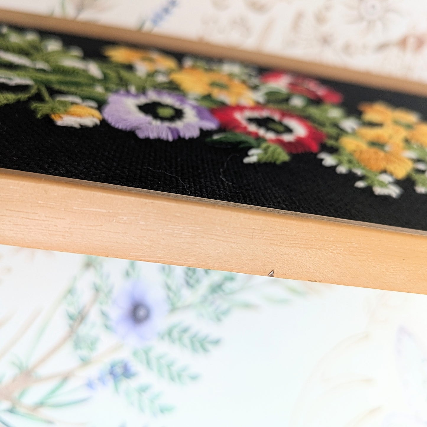Embroidery picture bouquet of flowers