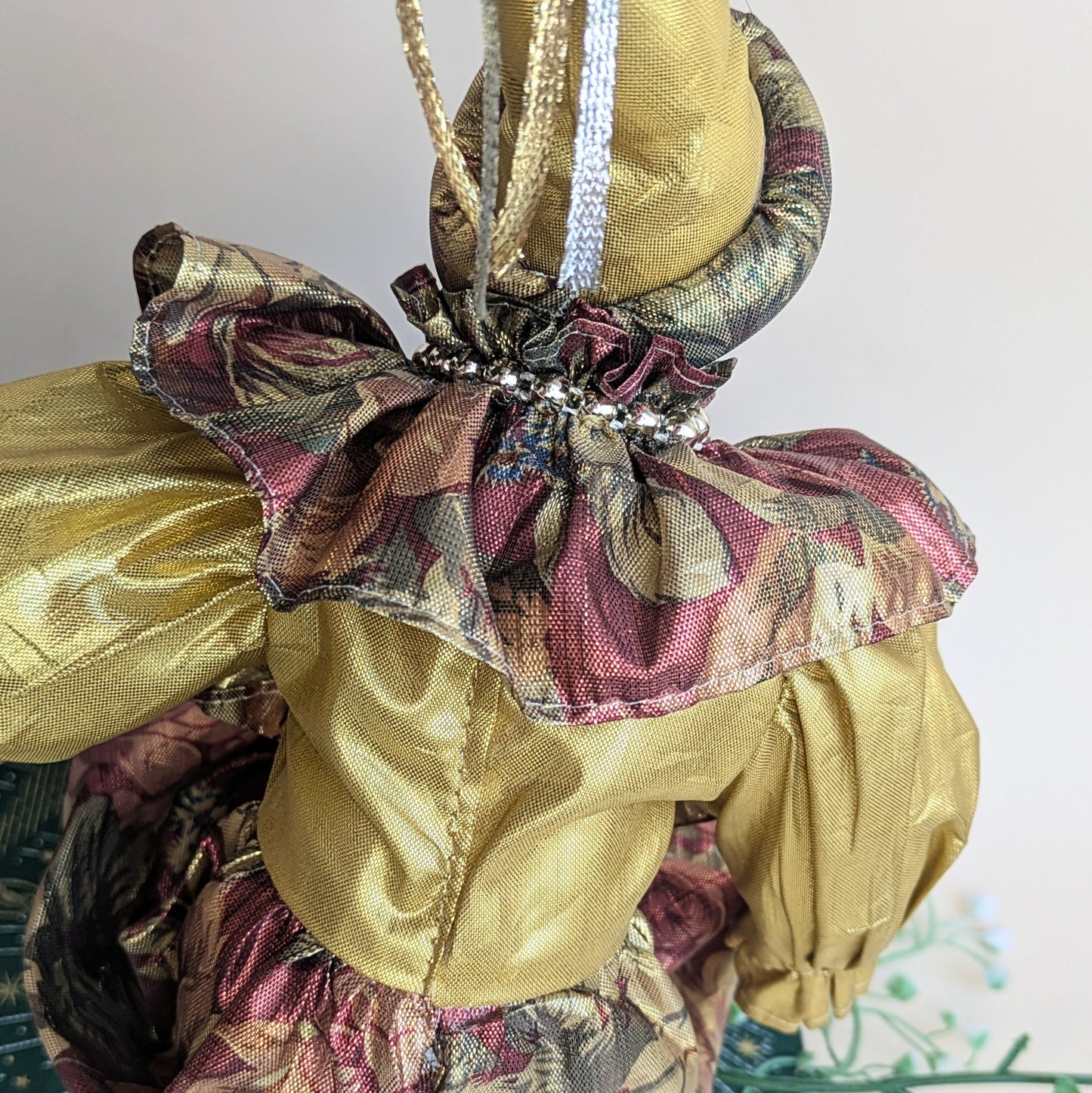 Venezianische Harlekin Puppe Gold