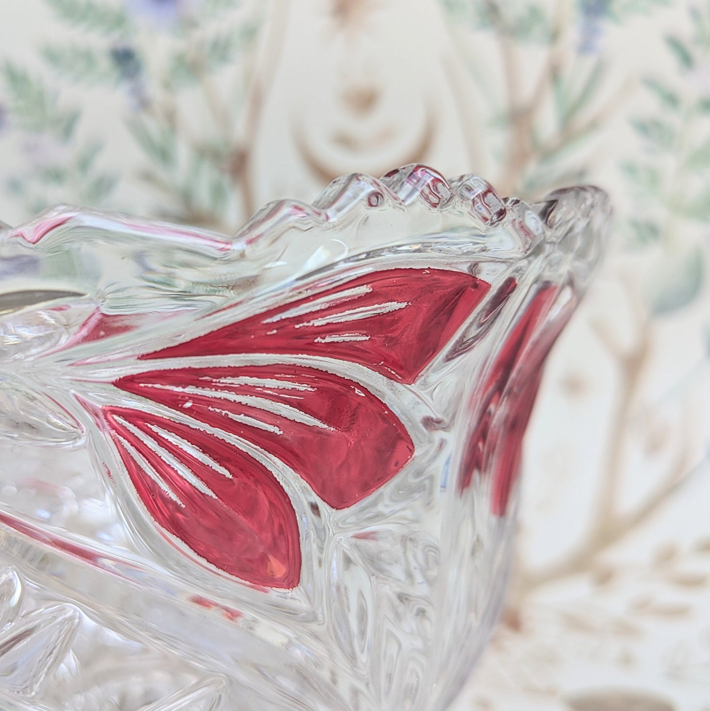 Lead crystal bowl flowers