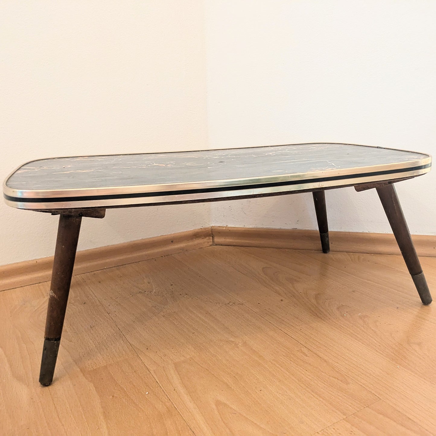 Table rognon en marbre