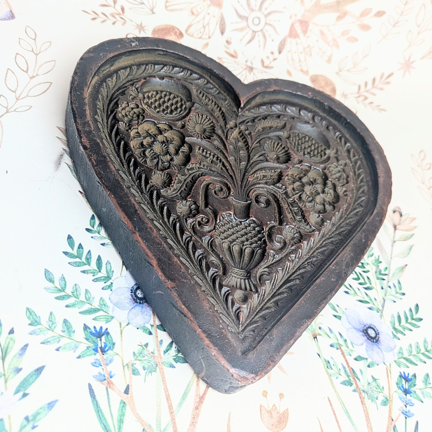 Wax heart with flowers
