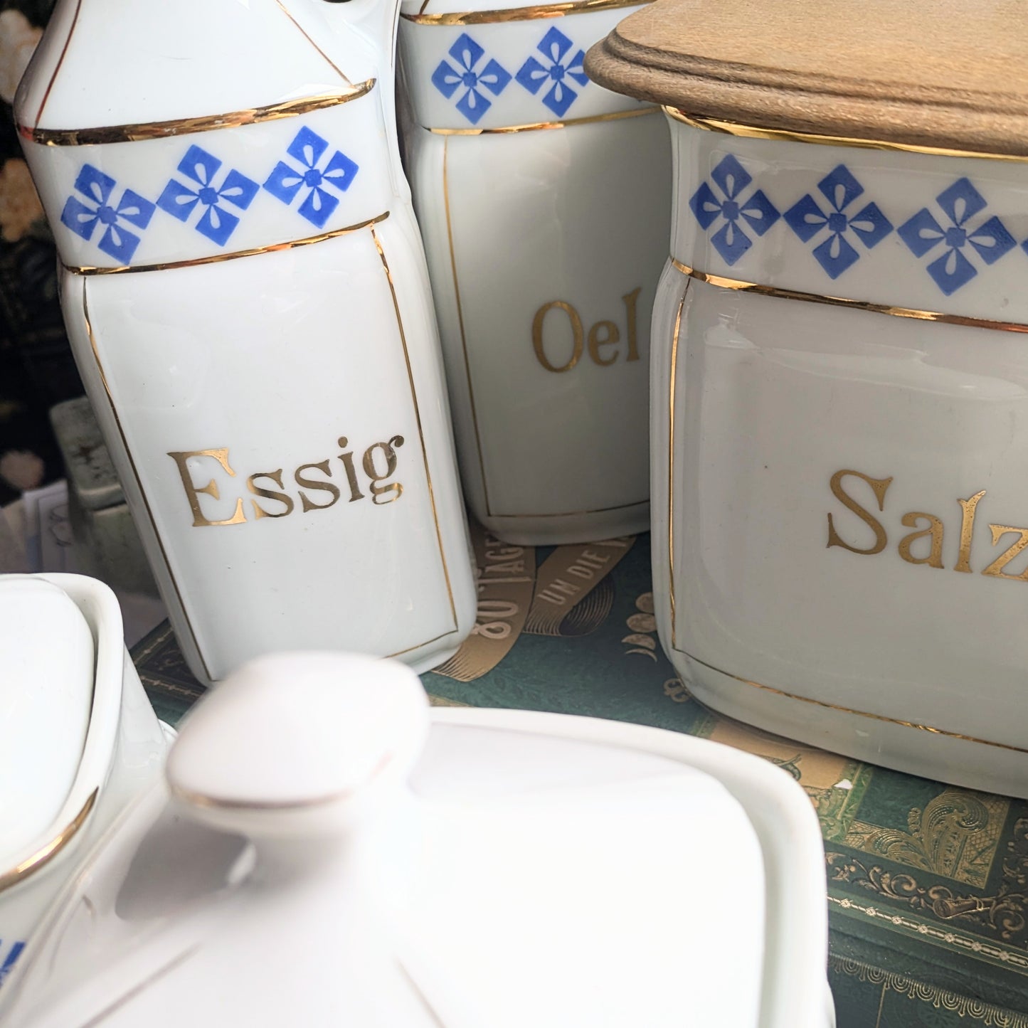 Pots de rangement en porcelaine bleu et blanc
