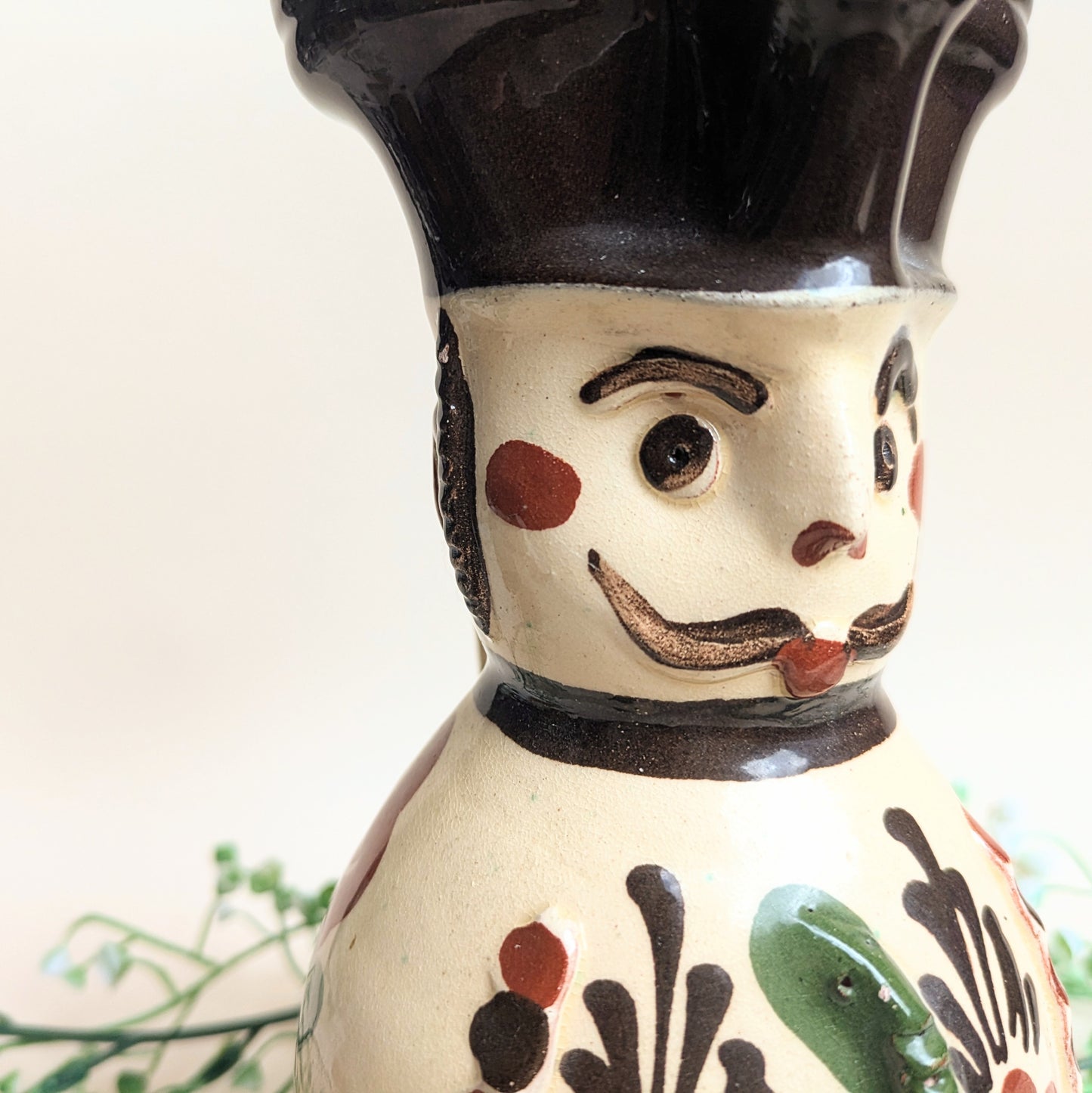 Ungarische Miska Vase