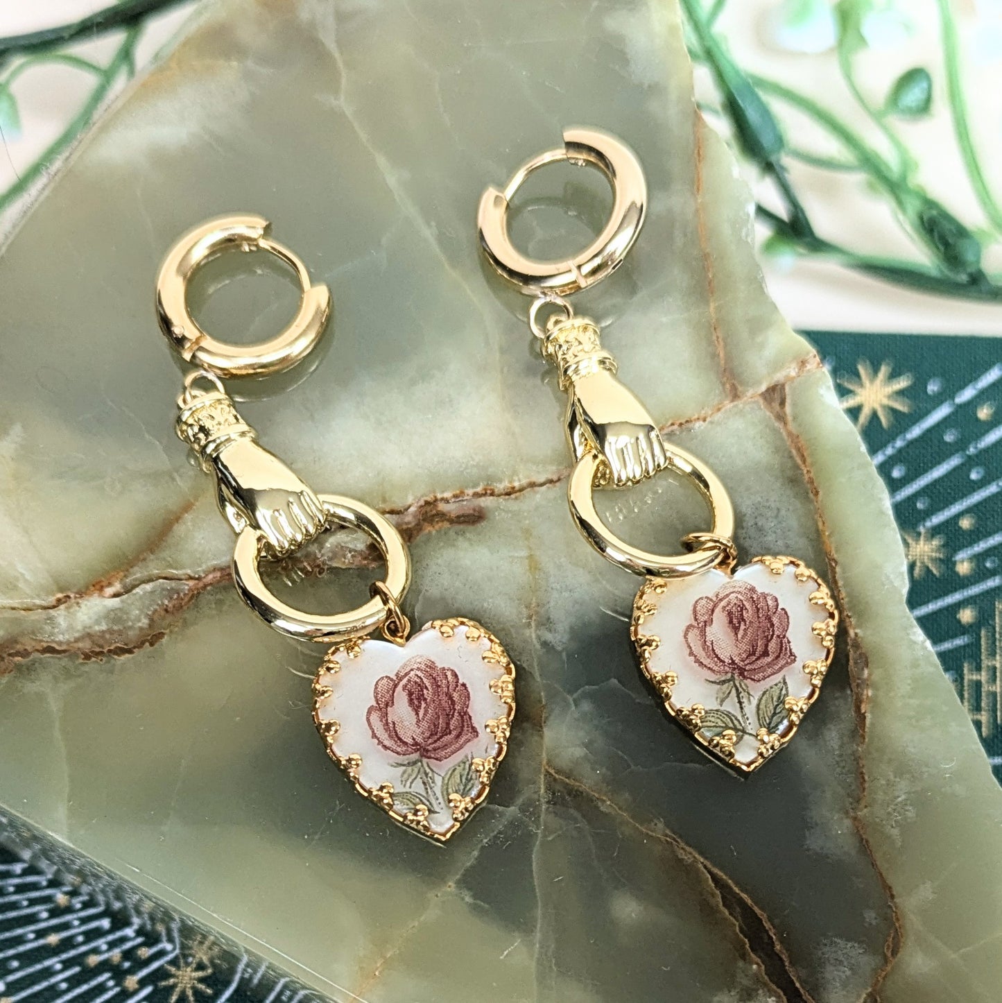 Boucles d'oreilles Coeur Main Fleur