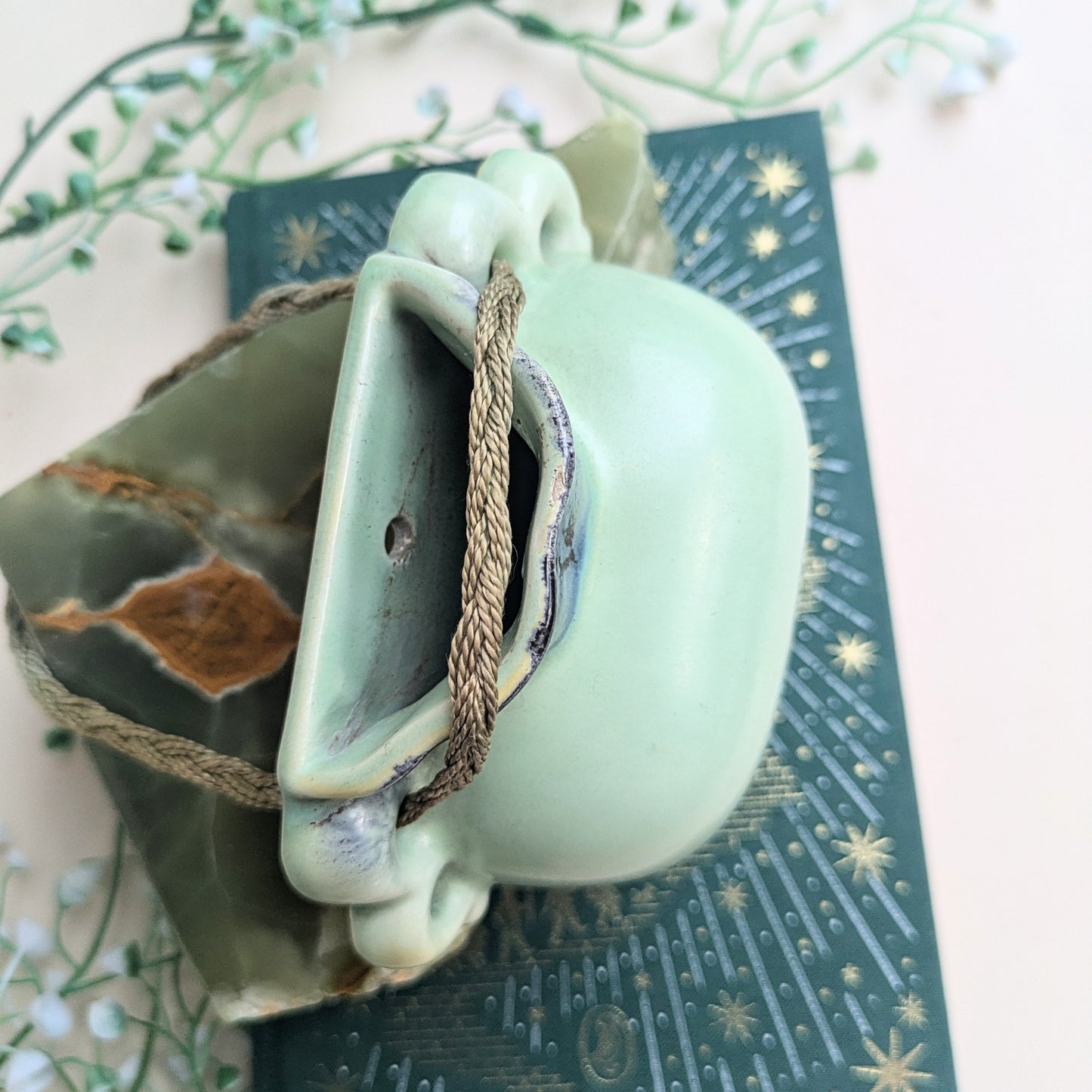 Wall vase heart-shaped turquoise