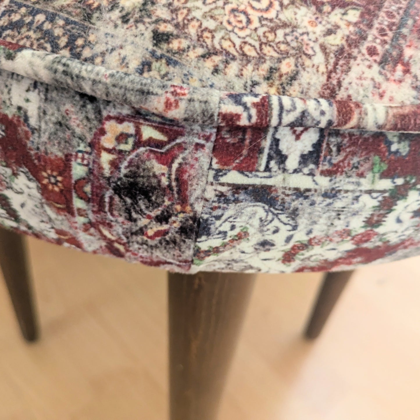 Persischer Hocker