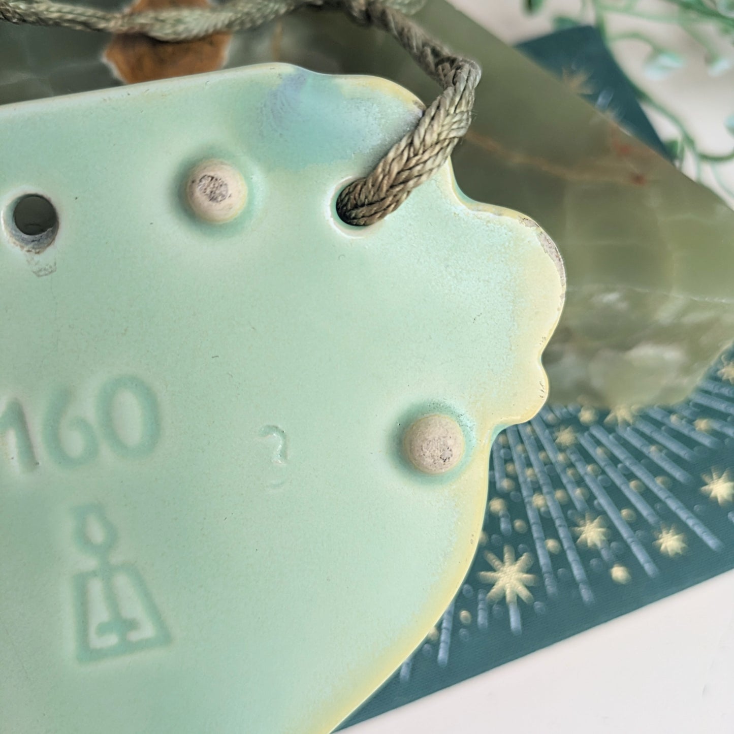Wall vase heart-shaped turquoise