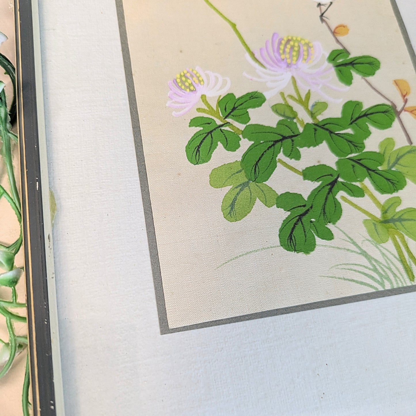 Asian painting bird with chrysanthemums