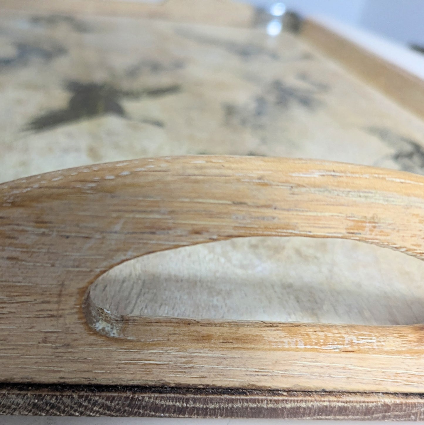 Wooden tray with cranes
