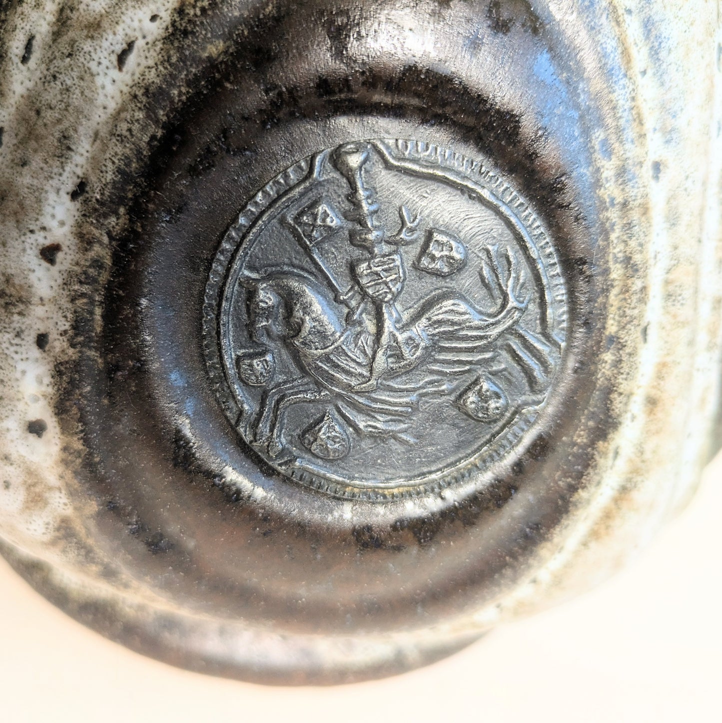 Table lamp coins