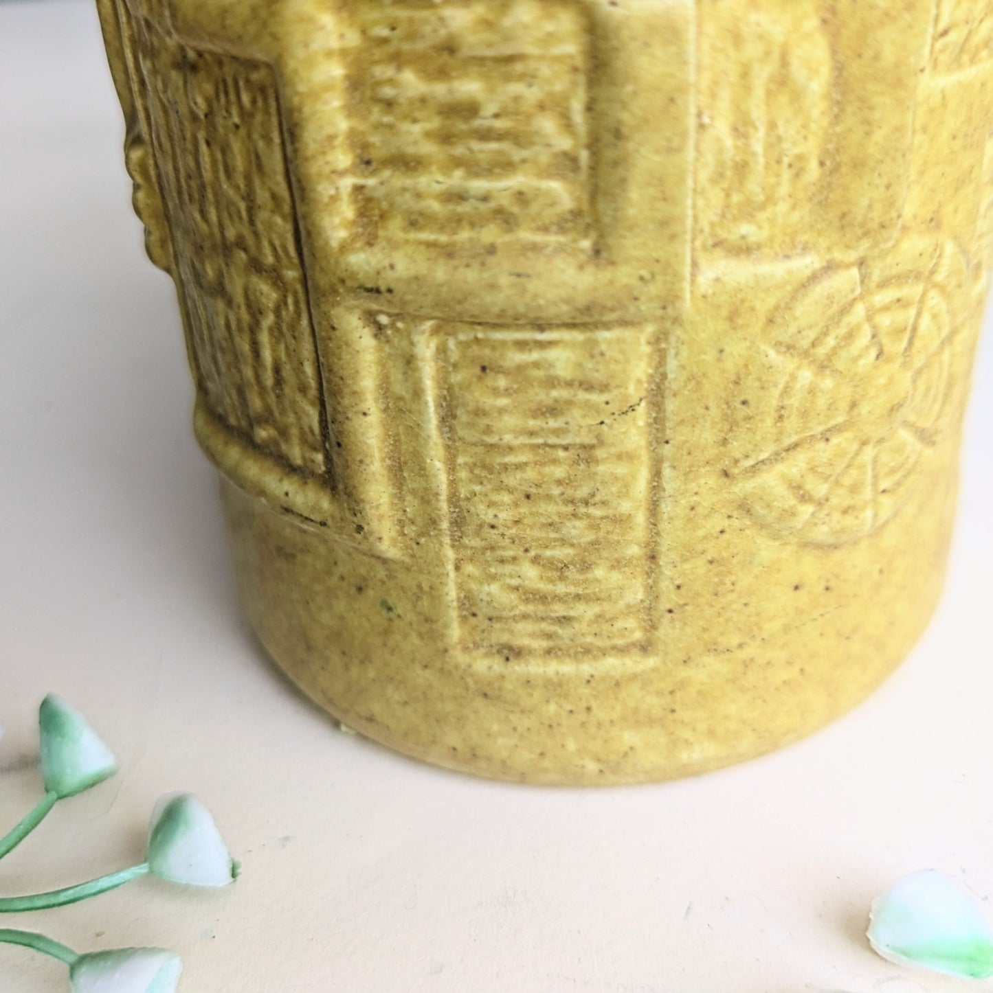 Bay Vase yellow