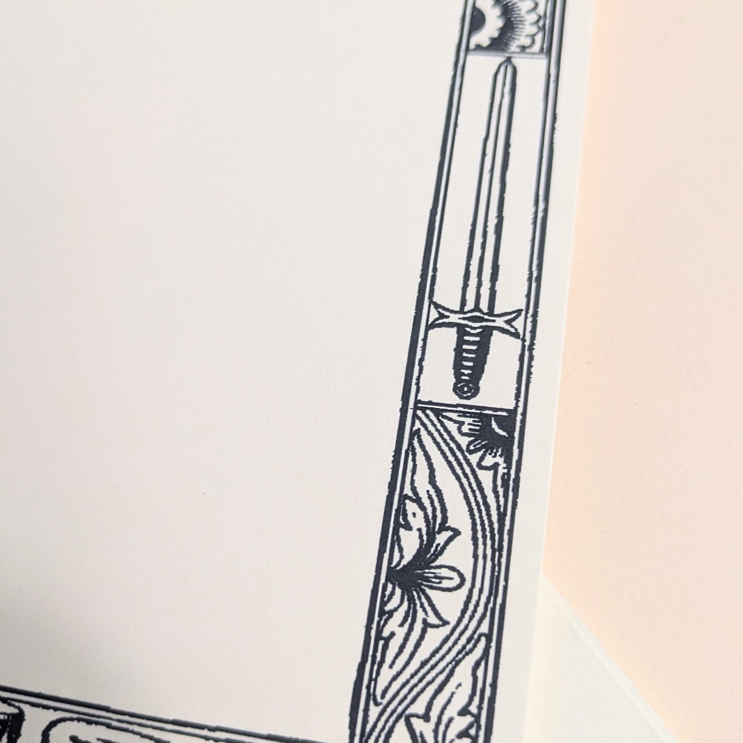 “Crown” note cards with envelopes