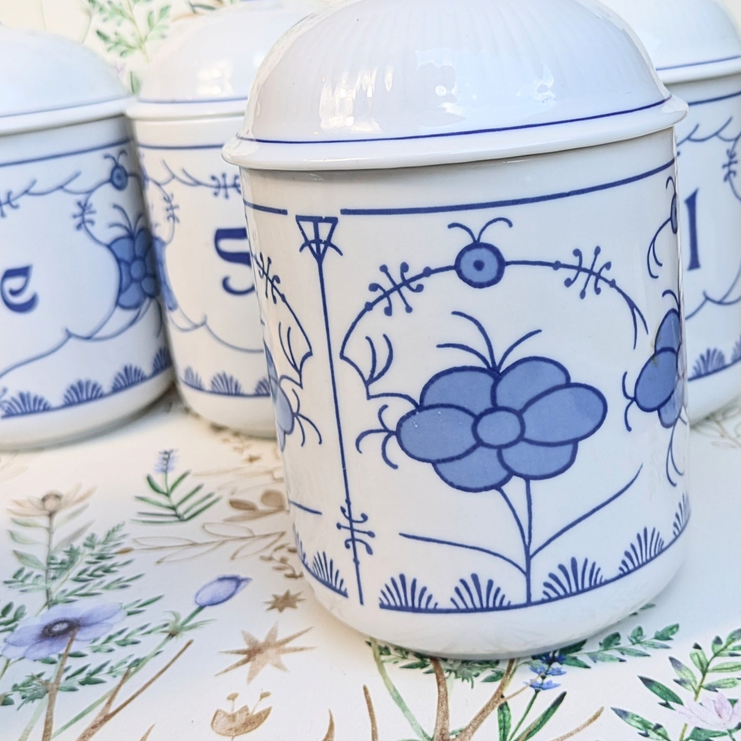 Kahla storage container