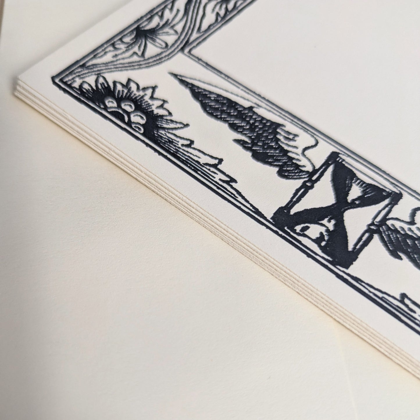 “Crown” note cards with envelopes