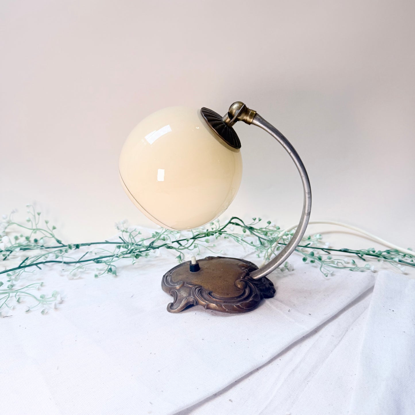 Tischlampe schwenkbar
