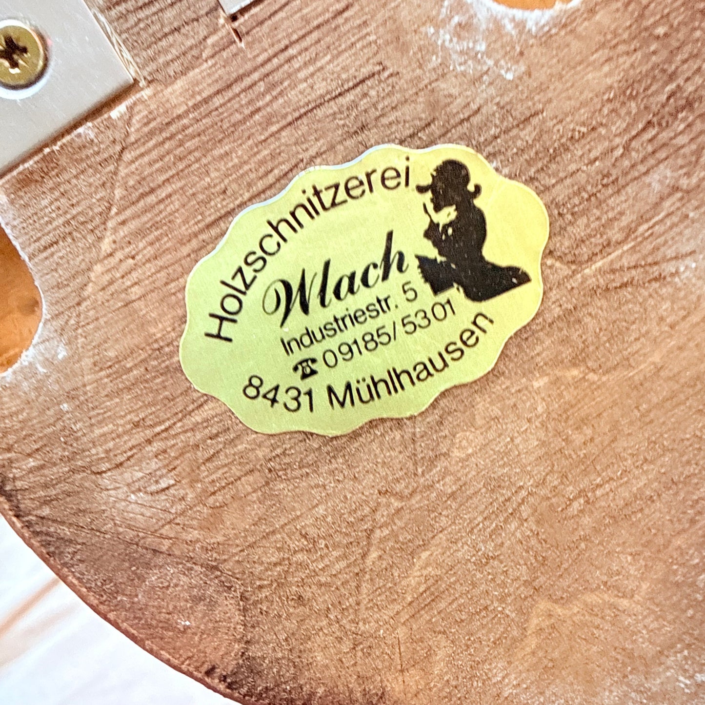 Madonna mit Kind geschnitzt