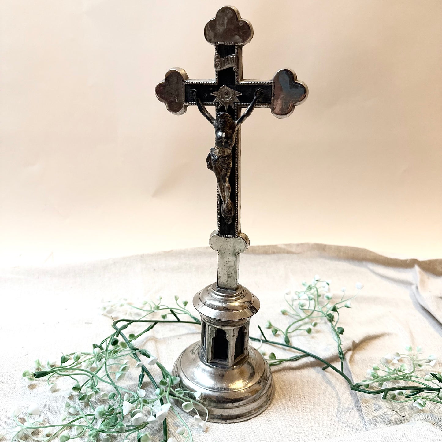 Kreuz Holz Metall antik