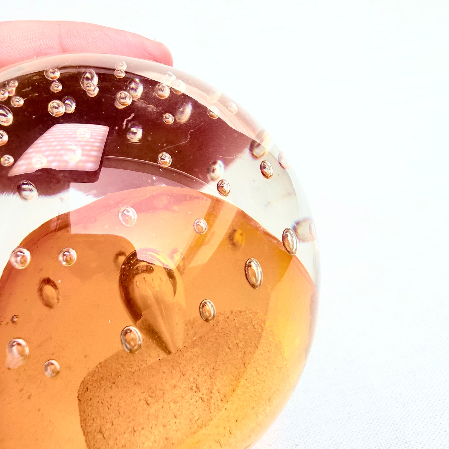 Briefbeschwerer orange
