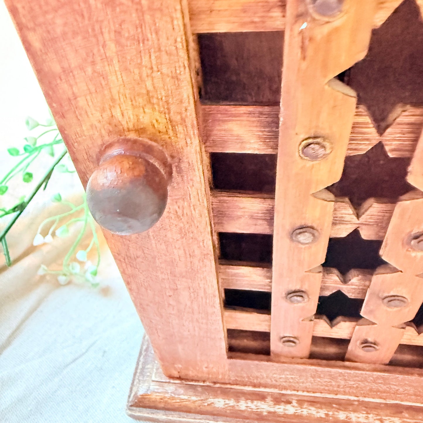 Holzregal Sterne