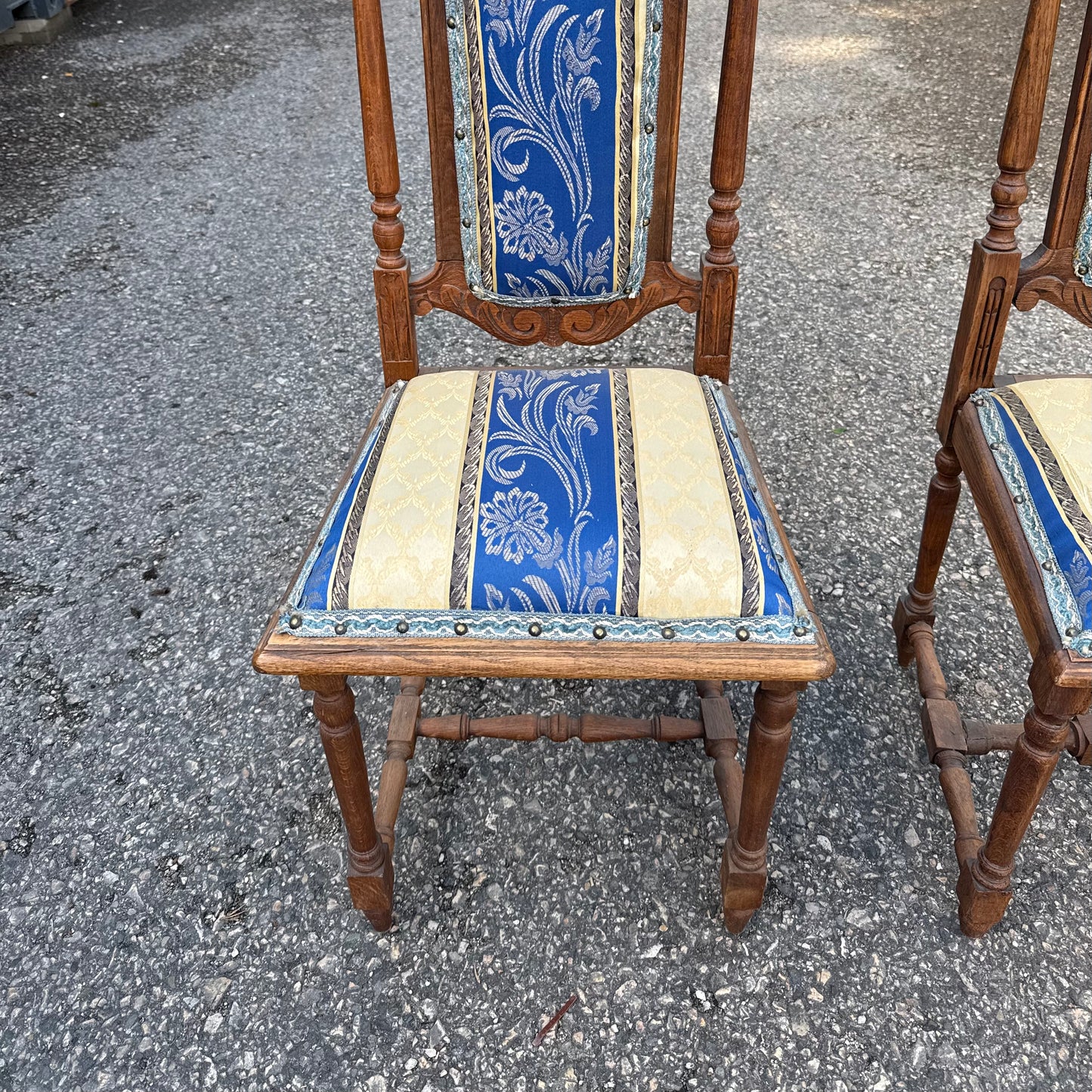 Gründerzeit Stühle blau