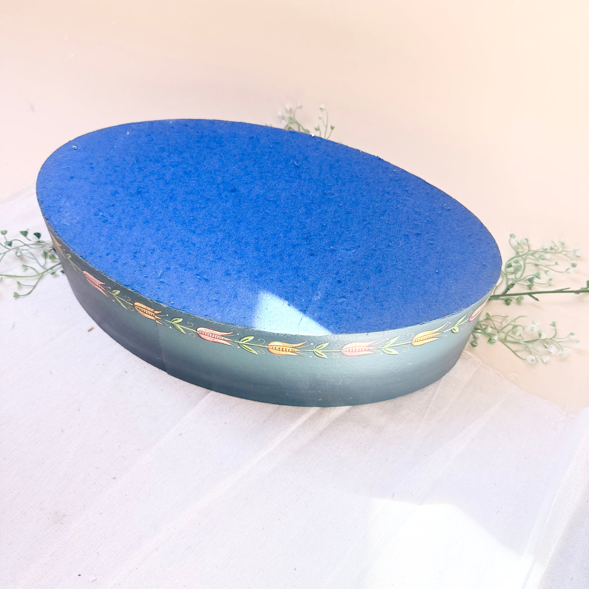 Ovale Holzbox handgemacht