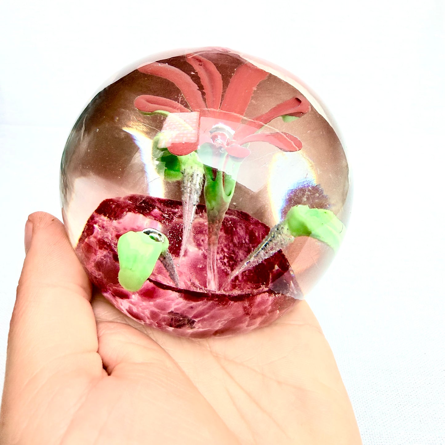 Briefbeschwerer Blume lila