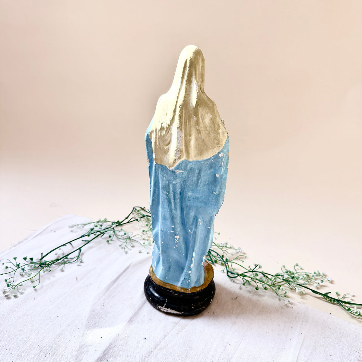 Marienstatue offenes Herz