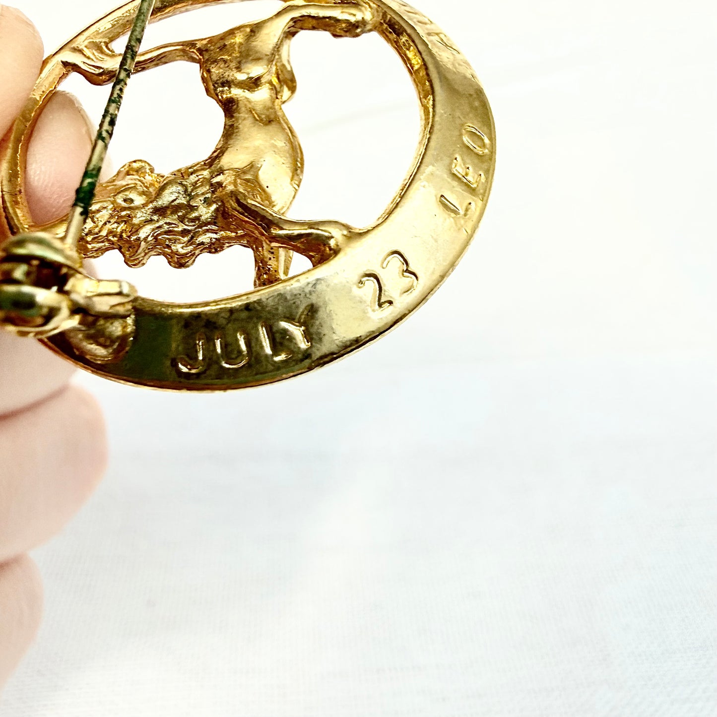 Trifari Sternzeichen Brosche Löwe