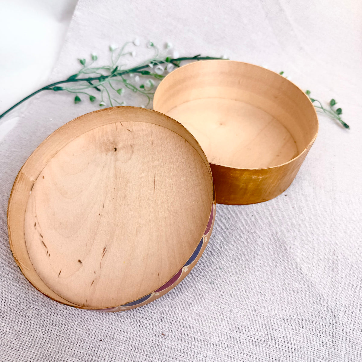 Holzdose handbemalt 1963