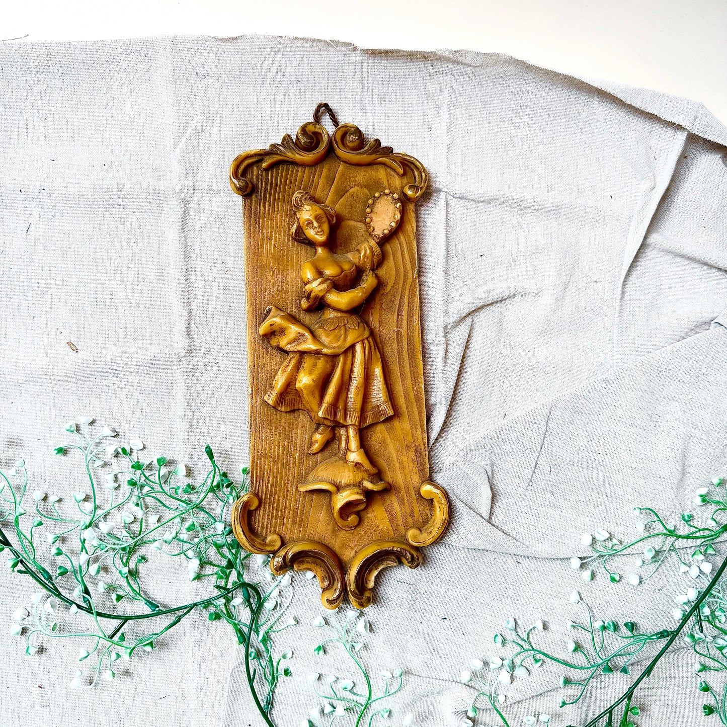 Wachsbild Barockdame mit Spiegel