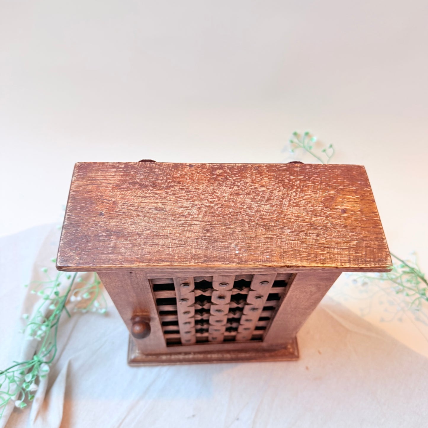Holzregal Sterne