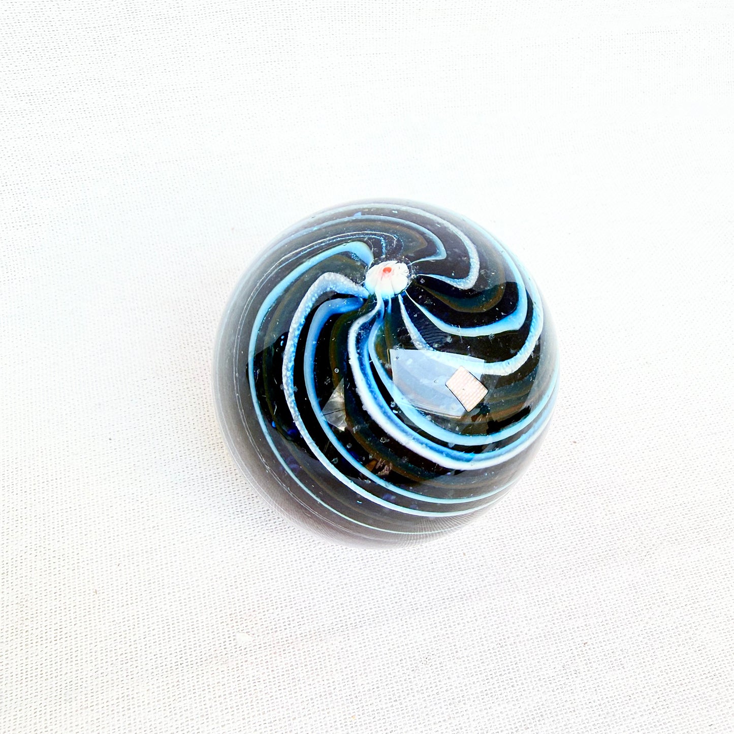 Briefbeschwerer blau