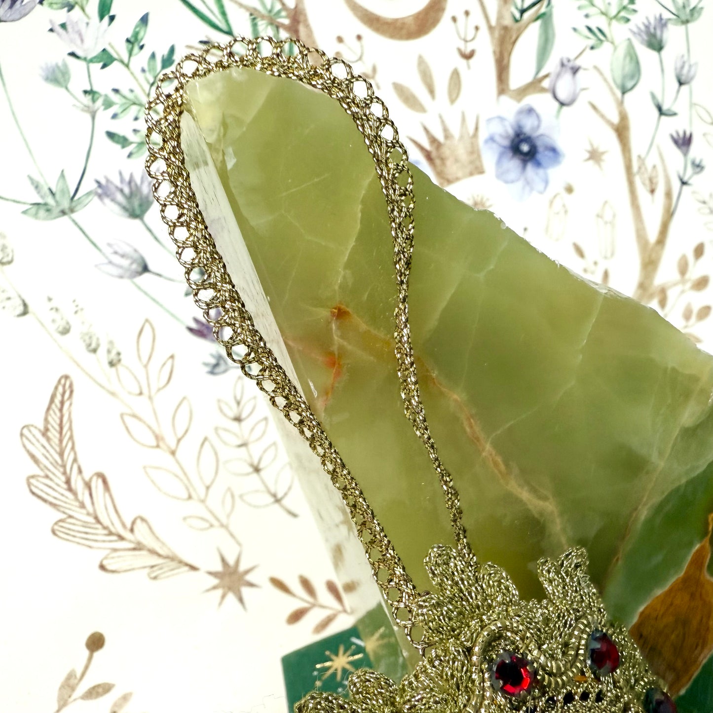 Christkind in Walnuss