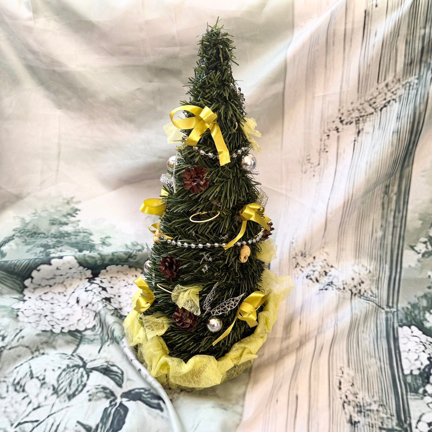 Weihnachtsbaum gelb