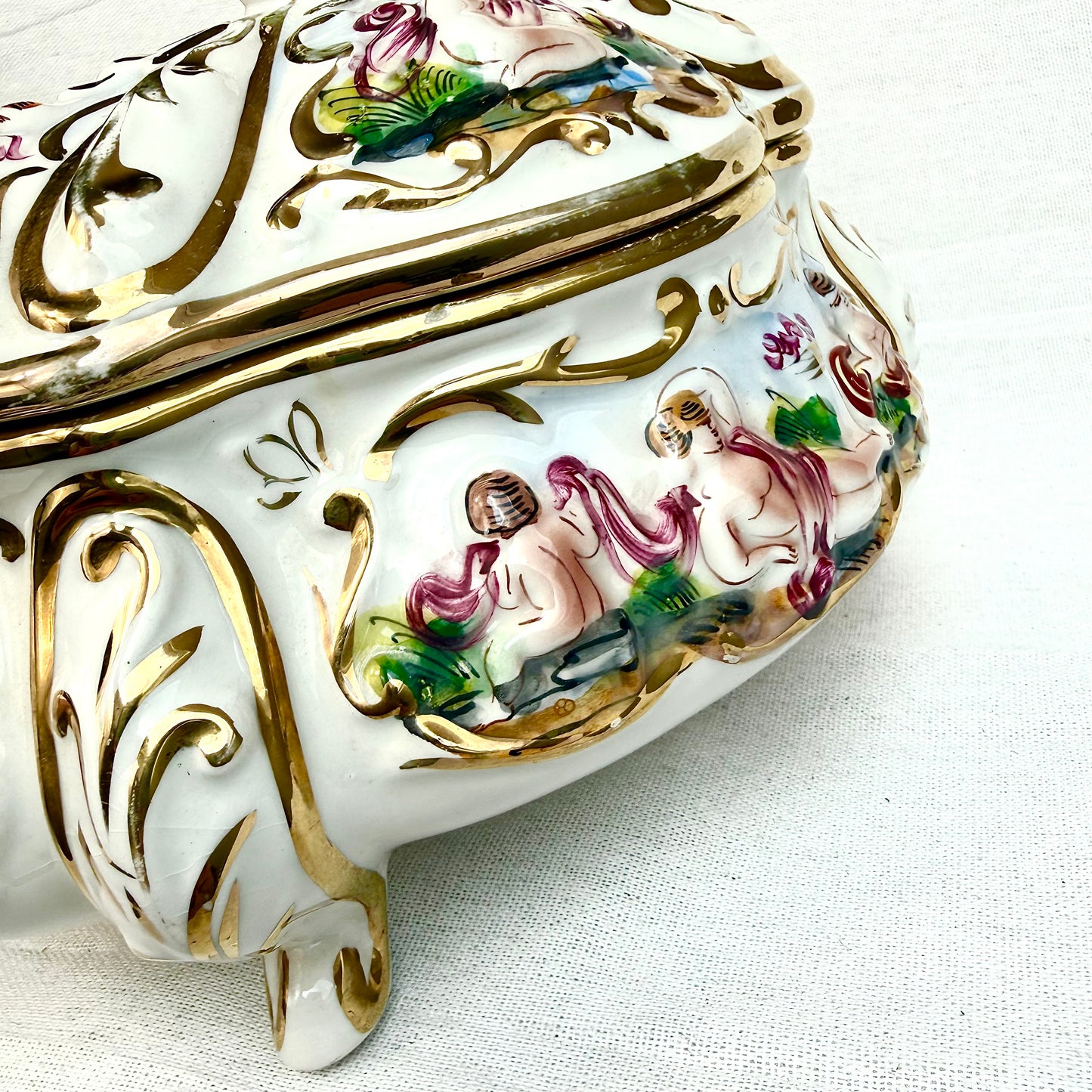 Capodimonte Keramik Dose