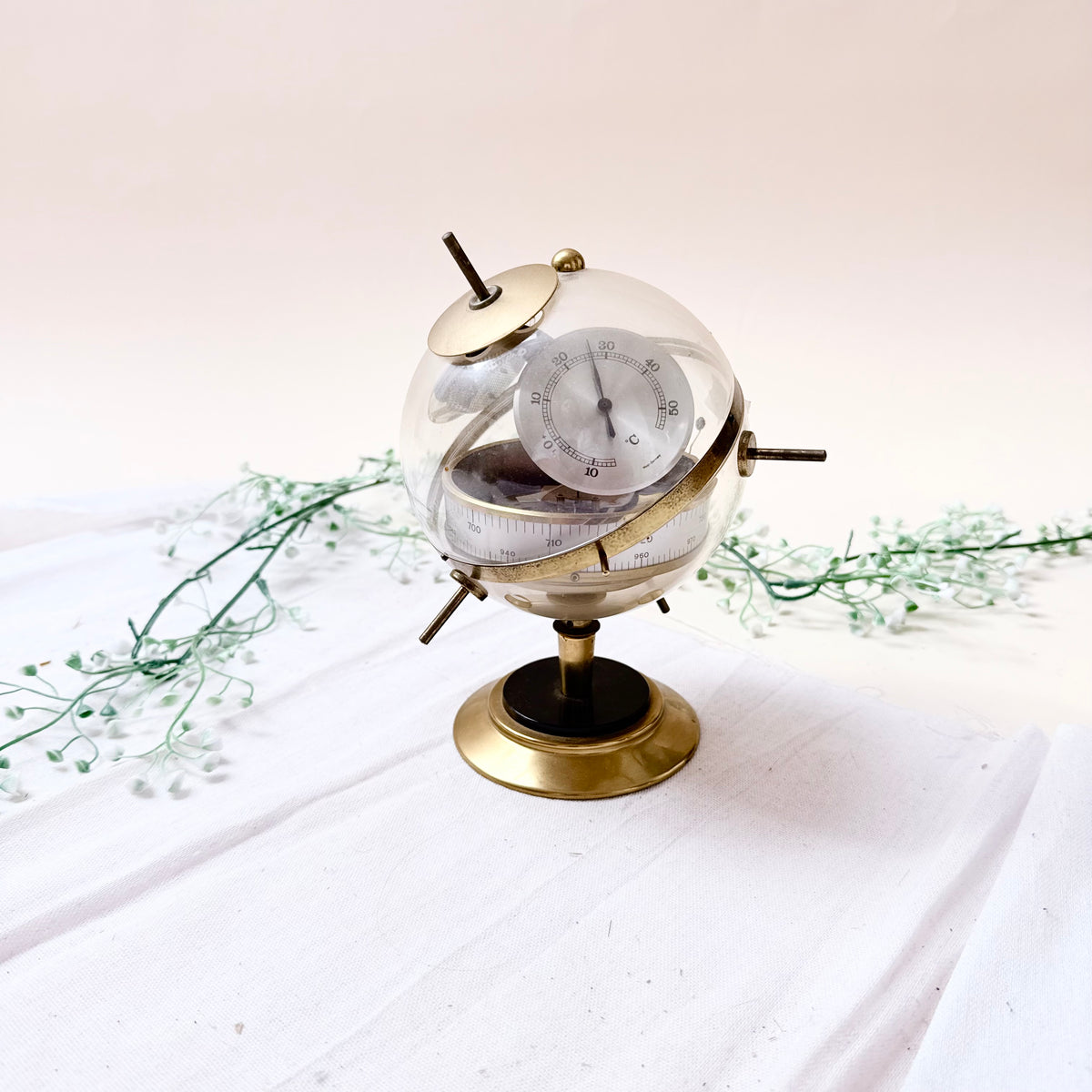 Space Age Wetterstation