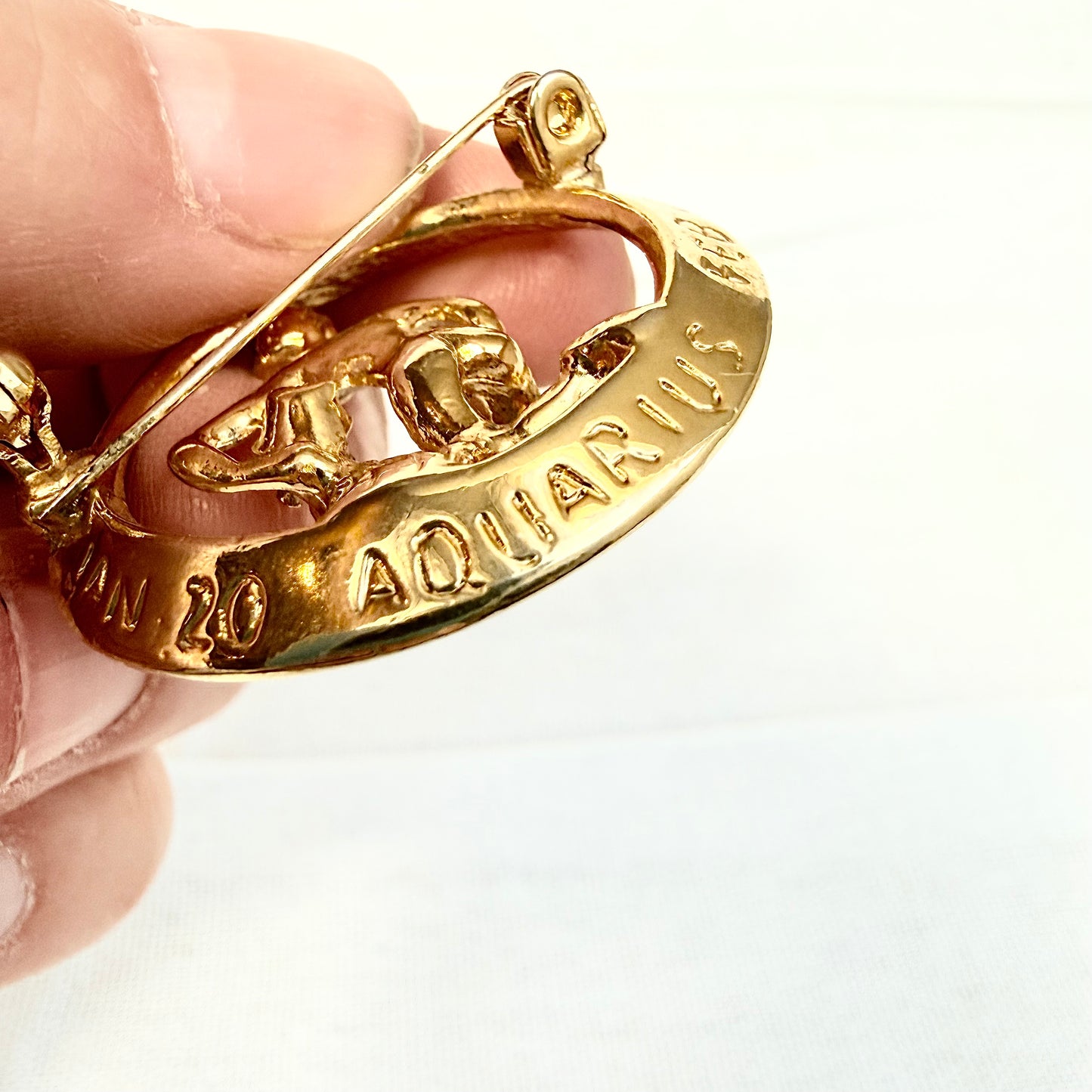 Trifari Sternzeichen Brosche Wassermann