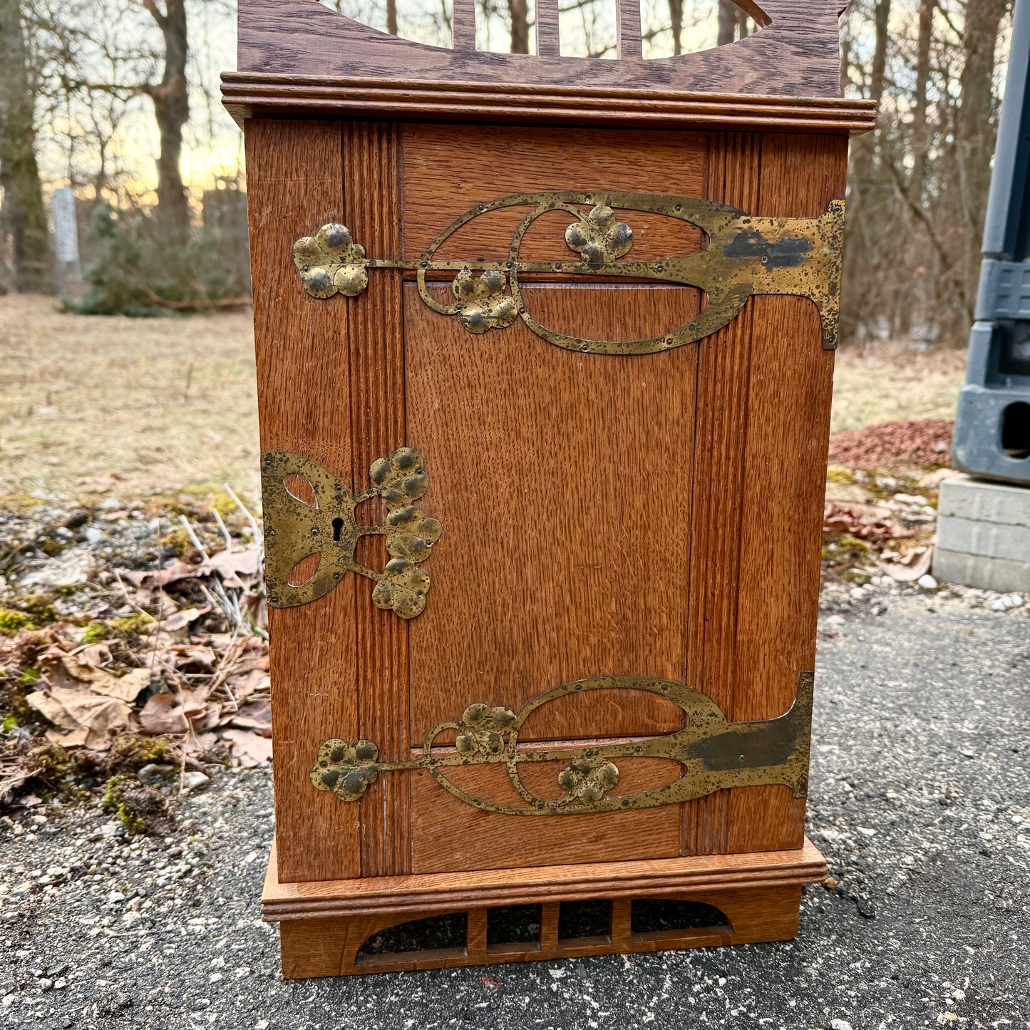 Jugendstil Schränkchen