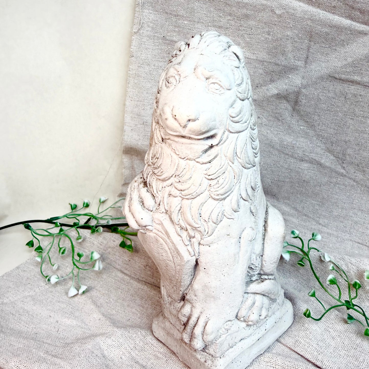 Beton Löwe Skulptur